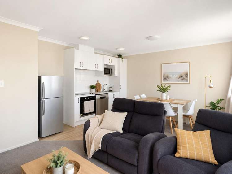 10/19 Collins Avenue 11538_1
