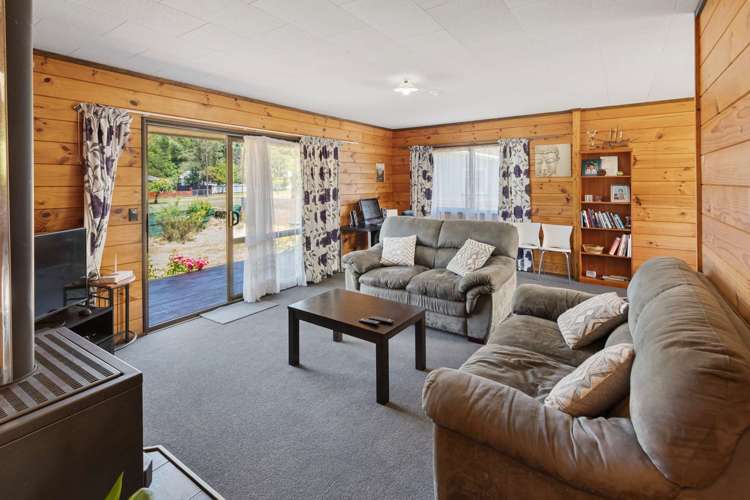 9 Wilson Road Hunterville_7