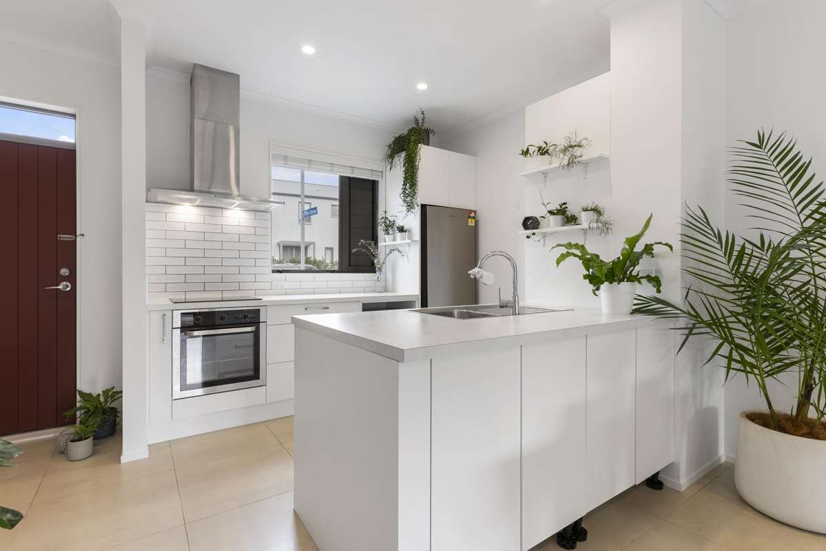 12 Ringa Matau Road_4