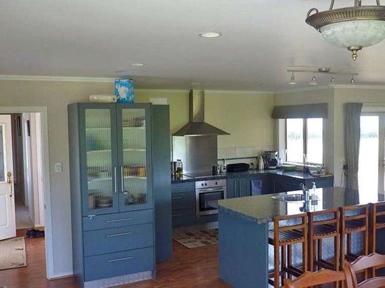 282 Tai Road Opunake_6