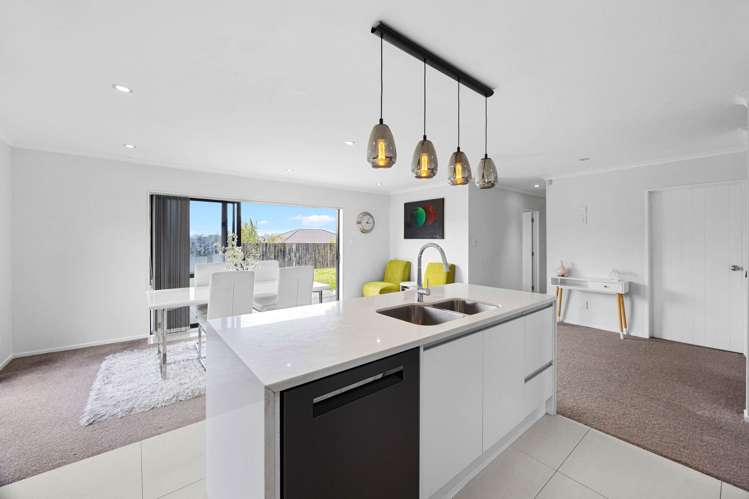 40 Hadley Wood Drive Wattle Downs_25
