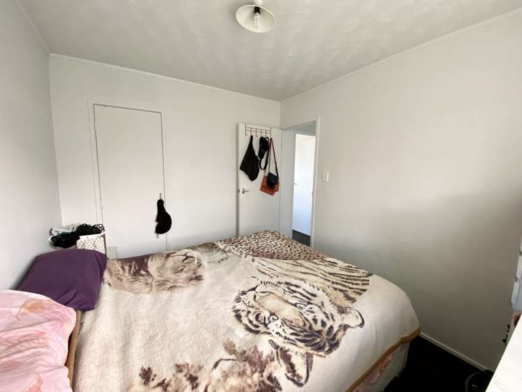 2/109 Wharf Road Te Atatu Peninsula_6