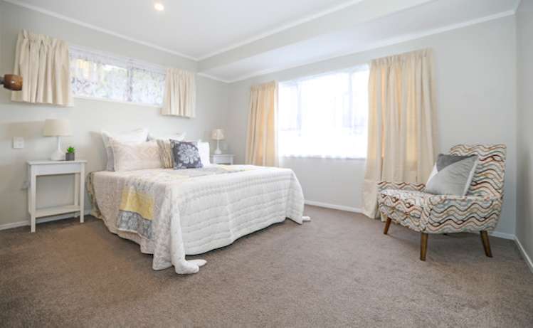 2/33 Tyrian Close Half Moon Bay_5