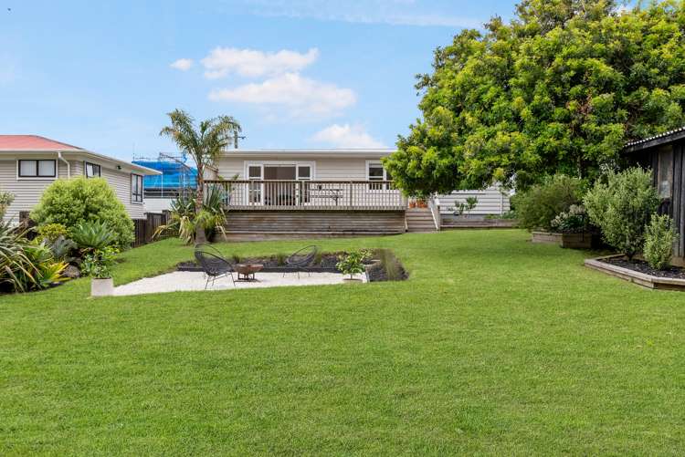 7 Edgerton Road Te Atatu Peninsula_1