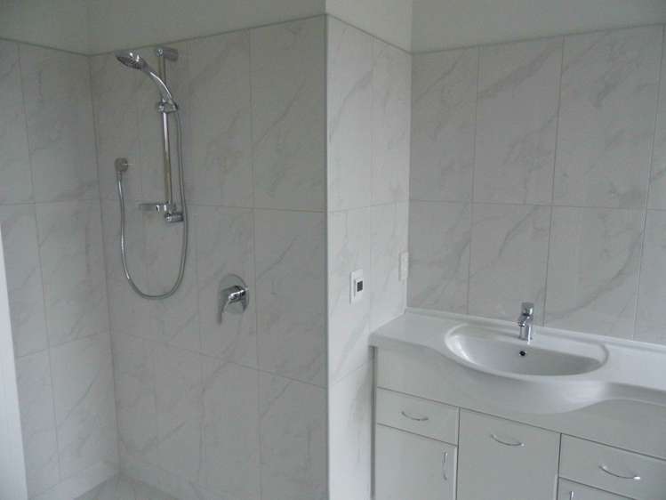 2 Somerset Grove Allenton_9