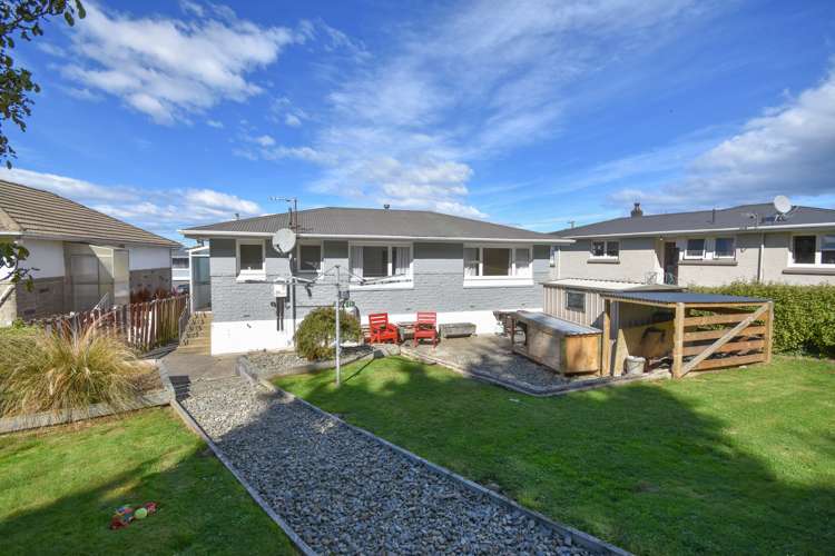 27 Stephen Street Halfway Bush_12