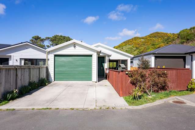 77 Erlestoke Crescent Churton Park_1