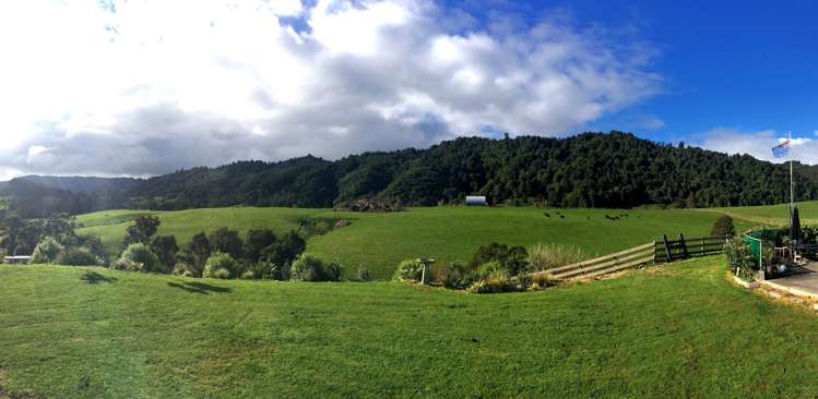 35 Ti Tree Way Hunua_3