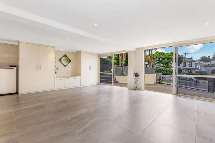 8 Normans Hill Road Onehunga_11