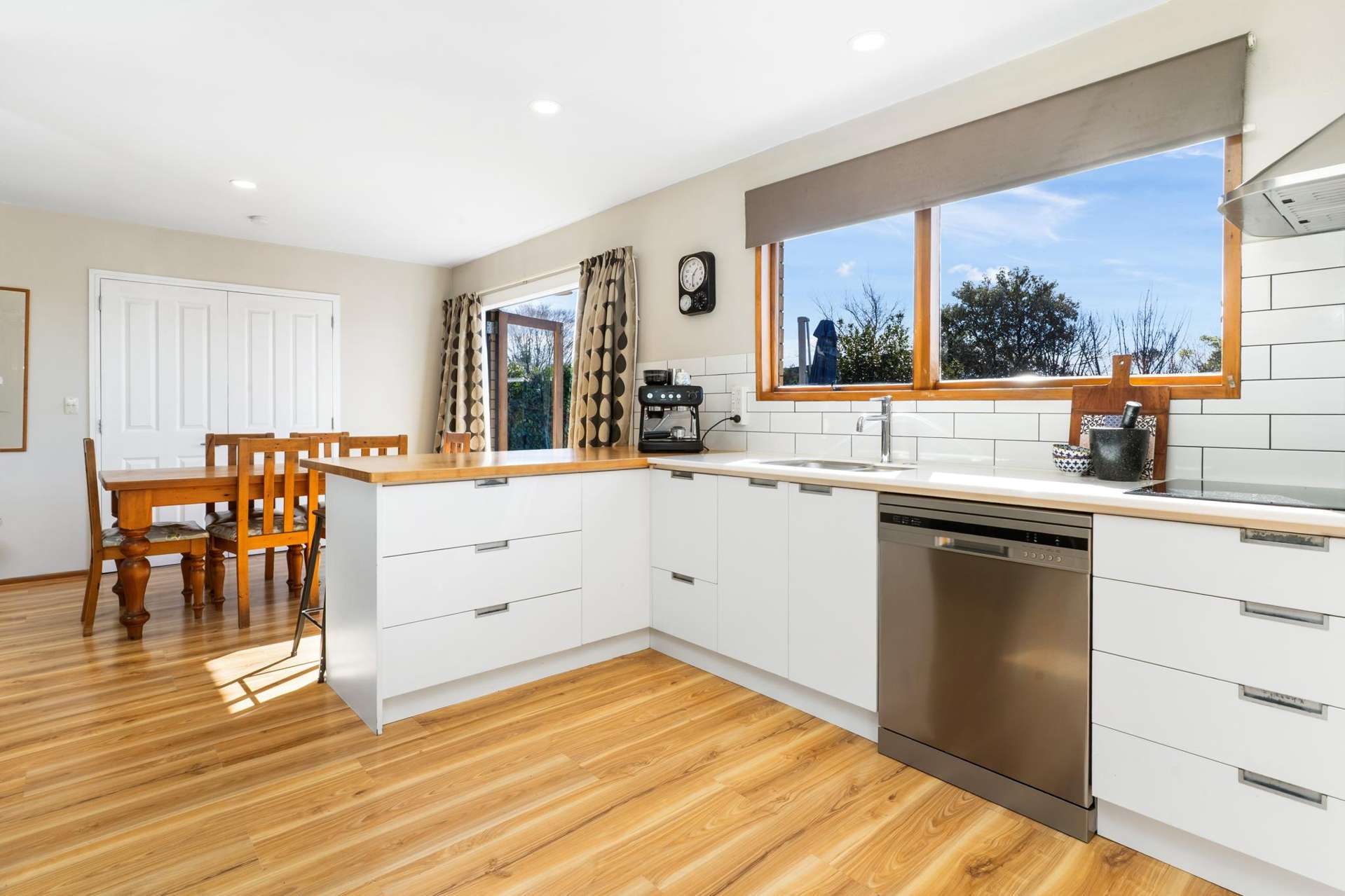 30b Bassett Street Burwood_0