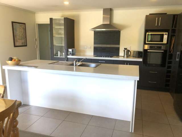 87 St James Drive 2750_4