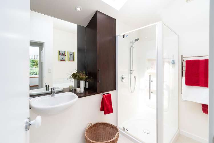 34 Simla Crescent Khandallah_21