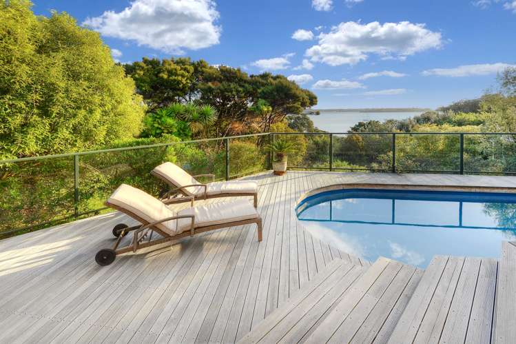 10 Poaka Place Beach Haven_3