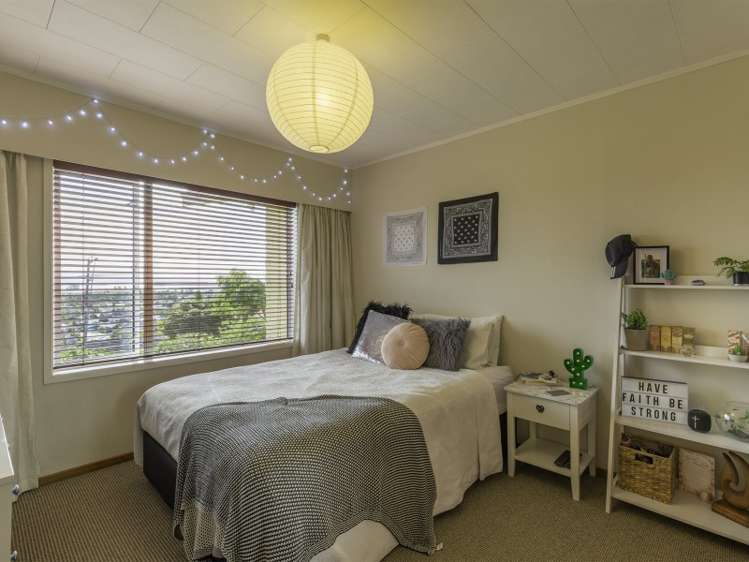 9 Kakenga Road Stoke_12