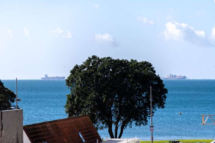 207/4 Bute Road Browns Bay_9