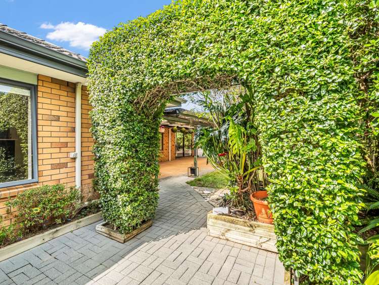 54 Magic Way Randwick Park_12