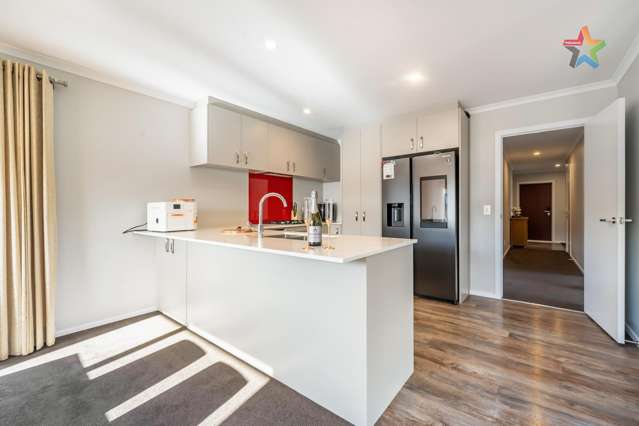 7 Brian Hughes Road Wainuiomata_1