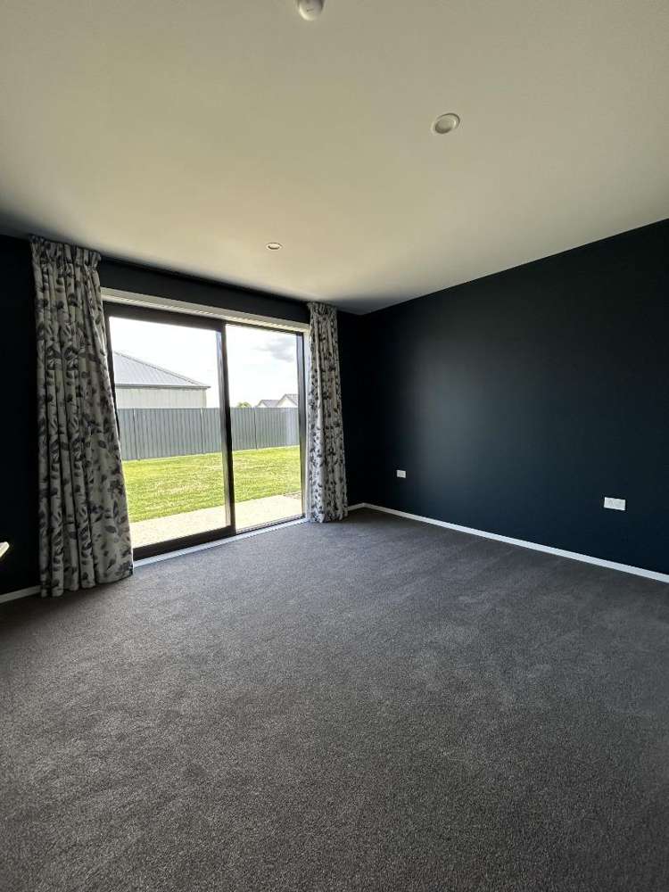 12 Sir Bob Charles Drive 10754_12