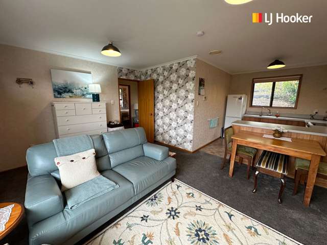 B/24 Shand Street Green Island_4