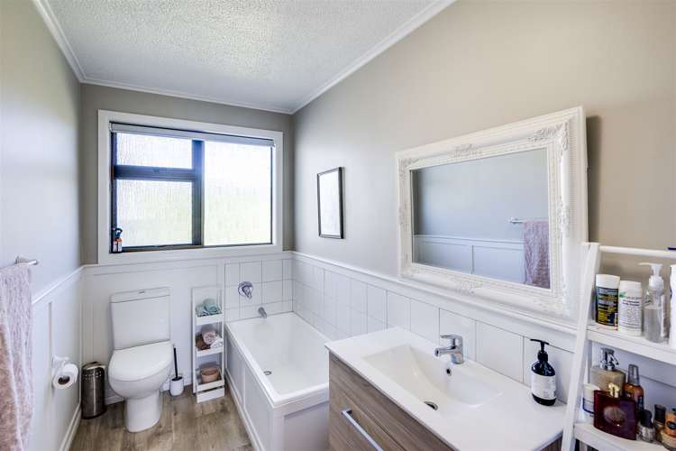 47 Le Quesne Road Bay View_11