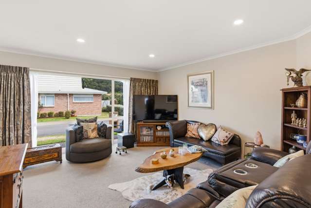 12/17 Redwood Close Paraparaumu_1