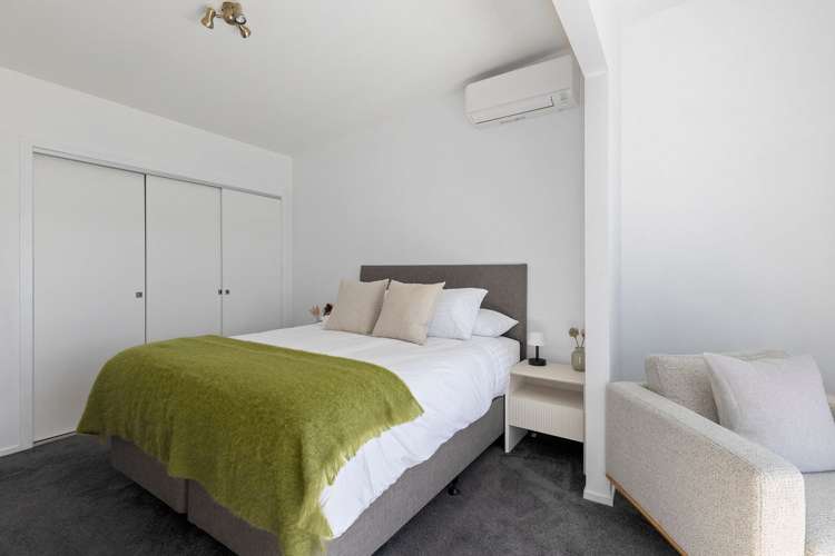 277 Queens Drive Lyall Bay_12