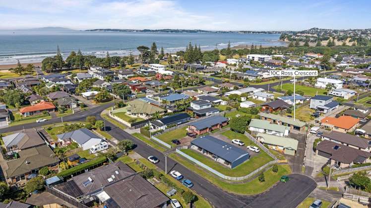 10C Ross Crescent Orewa_14