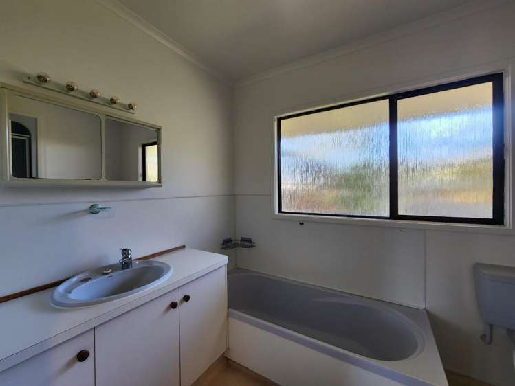 7 Kaitake Place Oakura_12