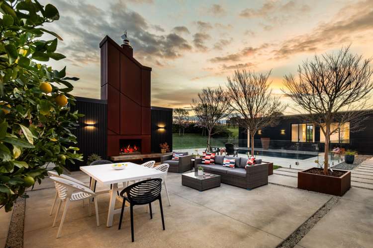 25 Side Road Haumoana_9