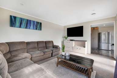61 Luckens Road_4