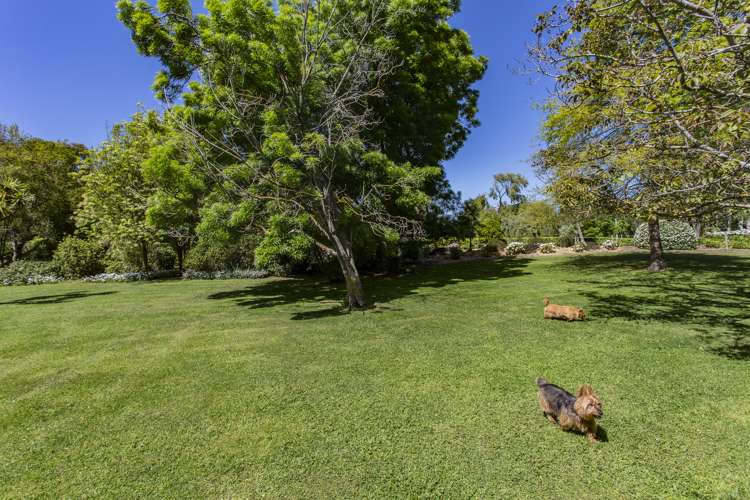 29 Newcombes Road Amberley_14