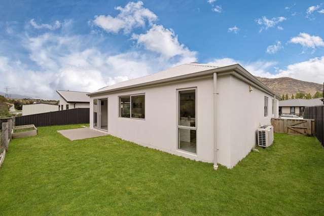 39 Walton Way Lower Shotover_1