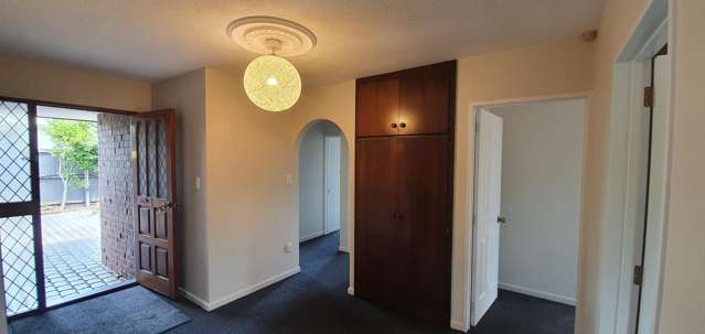 1/18 Division Street Riccarton_2