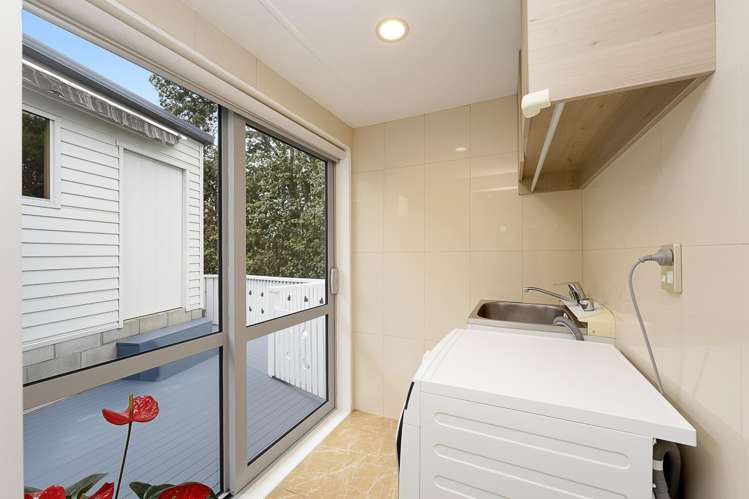 8A Gloria Avenue Te Atatu Peninsula_8
