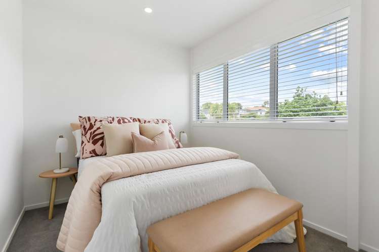 2/37 Ripon Crescent Meadowbank_12