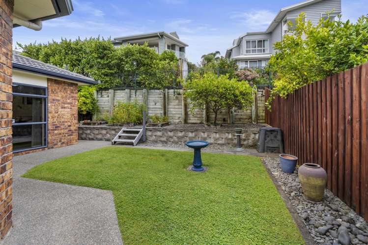 44 Chesterfield Way Orewa_24