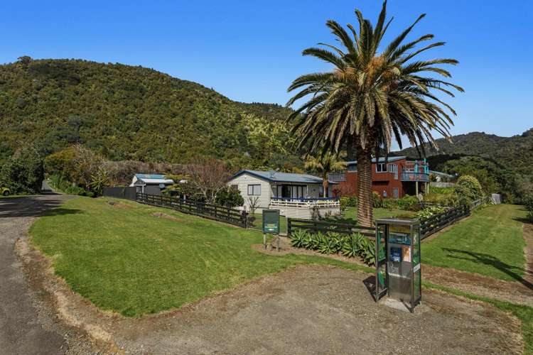 8366 State Highway 35 Whanarua Bay_29