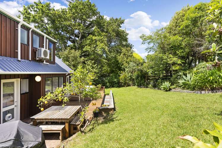 29A Lancaster Road Beach Haven_16