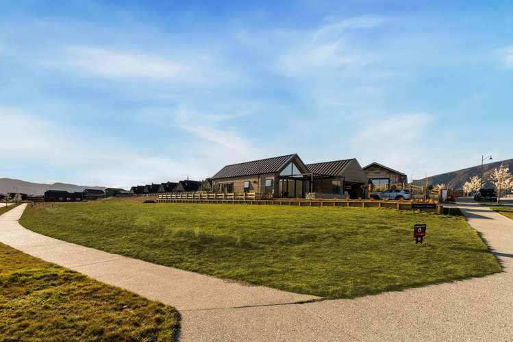 9 Deans Drive Wanaka_6