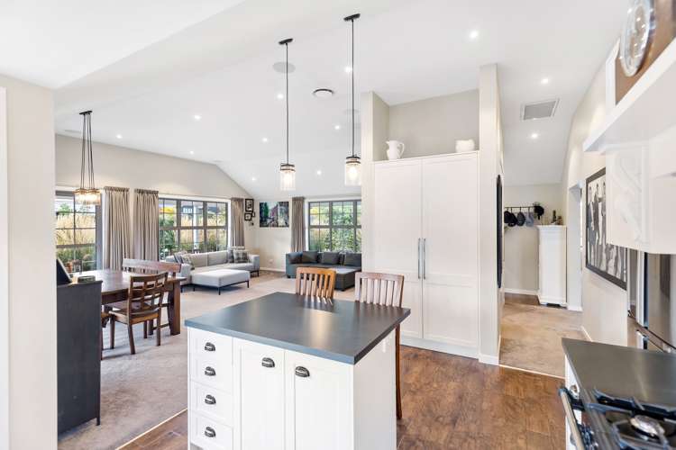 1 Cotswold Court Lower Shotover_3