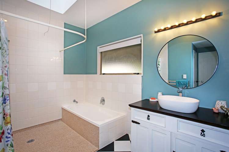 233 Kitchener Road Waiuku_23