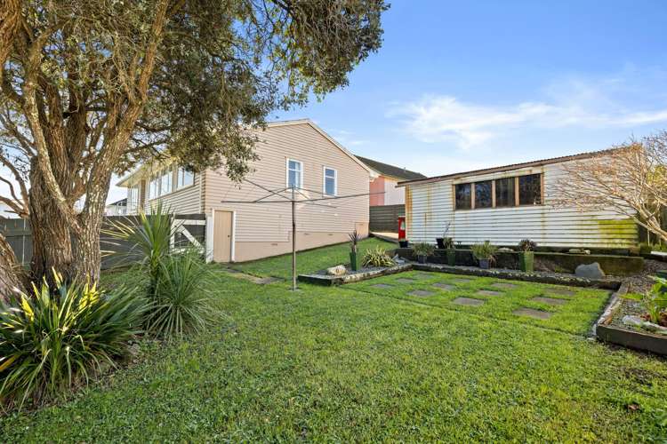 64 Astrolabe Street Cannons Creek_18