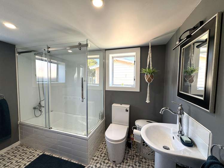 44 Lanark Street Balclutha_16