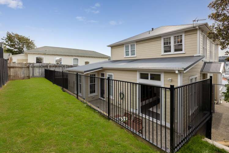 17 Austin Street Mount Victoria_18