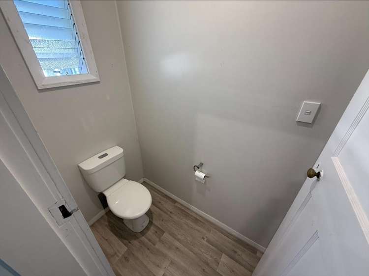 2/8 Gurr Place Aramoho_6