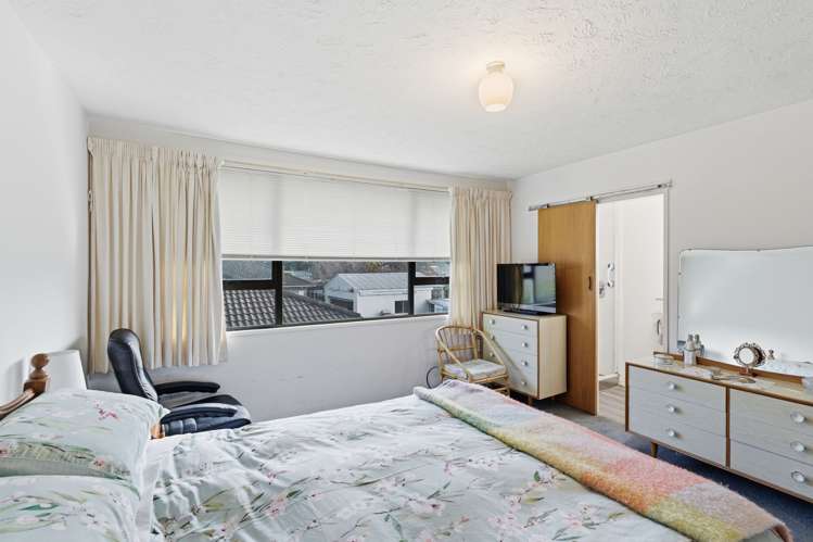 2/1 Karnak Crescent Avonhead_10