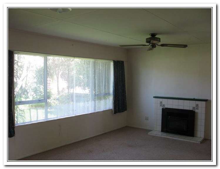 5 Leeds Place Solway_6