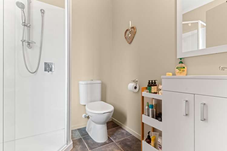 114 Solway Crescent Solway_12