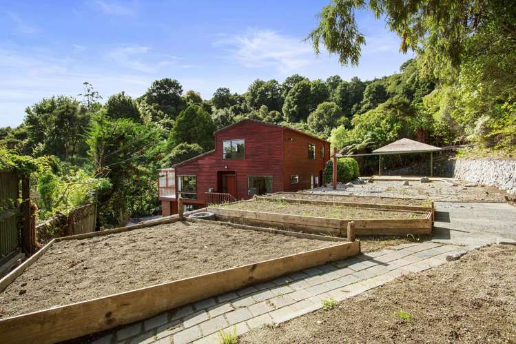 23f Kennedy Grove Stokes Valley_19