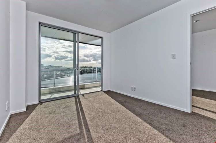 320/17 Link Crescent Stanmore Bay_13